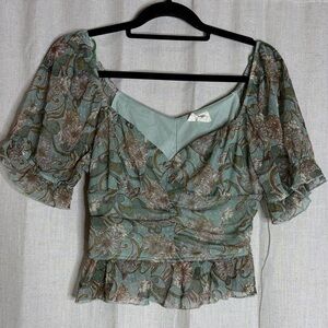Meraki size Xl Floral Green Puff Sleeve Top